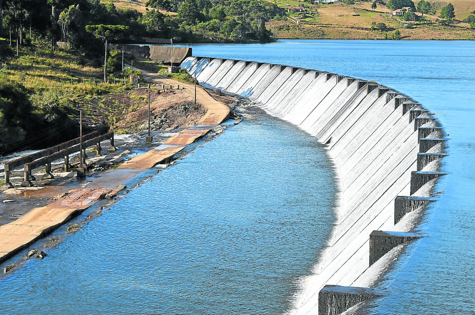 Adolescente Morre Afogado Na Barragem Do Salto Portal Da Folha