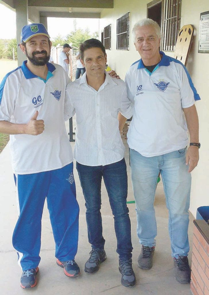 O meio-campista Lauro, fez história no Juventude e jogou pelo Serrano de Canela, é o atual técnico do Ferroviário