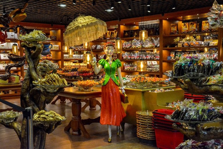 A Fantástica Casa de Chocolates: Florybal do centro de Gramado está de ...