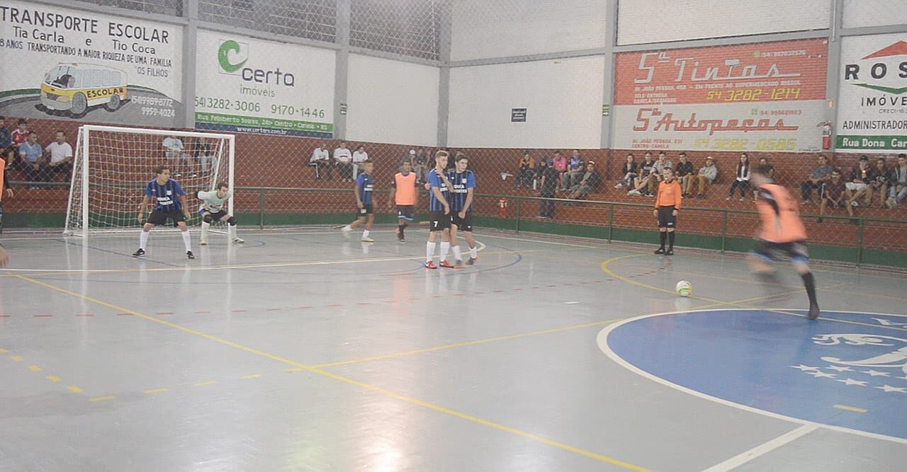 Arquivo Folha/Filipe Rocha Partida entre EducaEsportes e Rio Branco antecedeu a final do Sênior de 2018