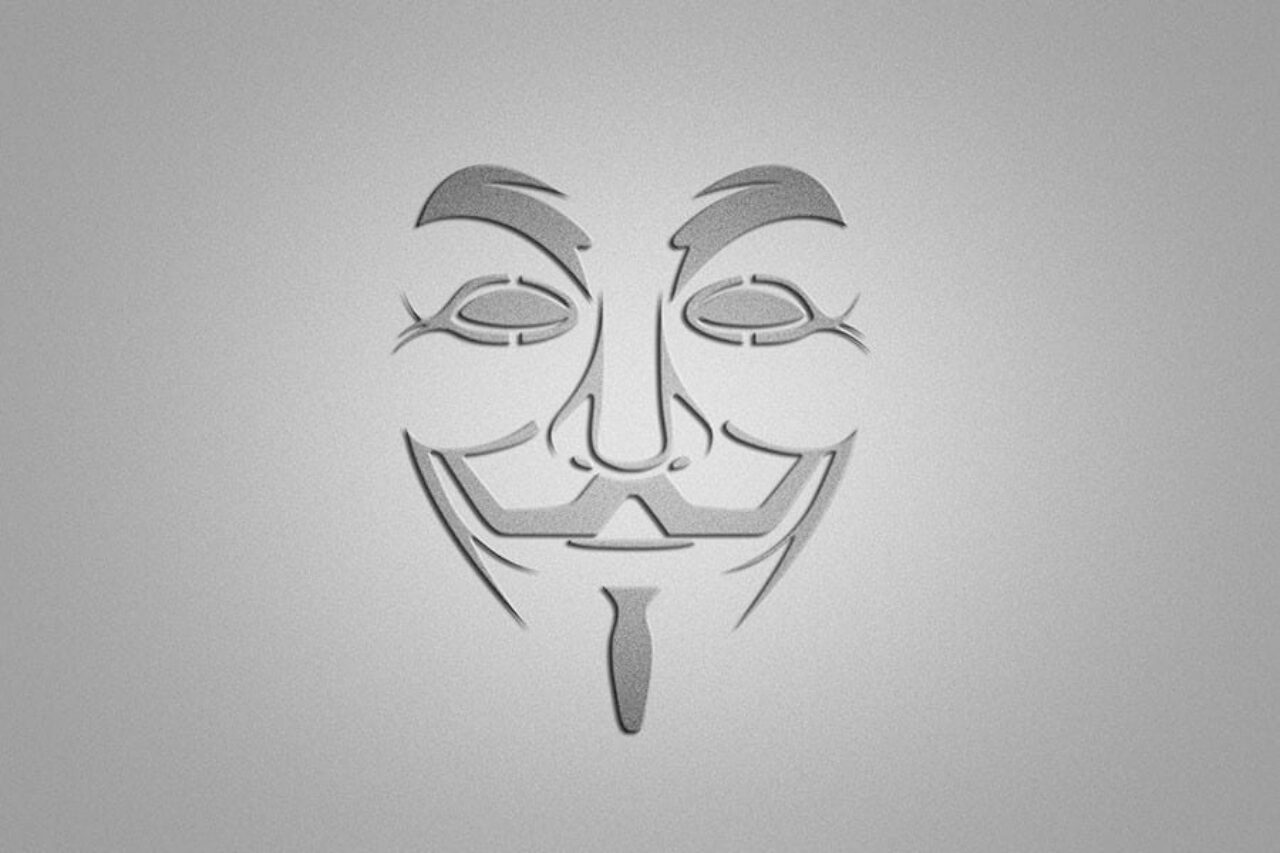 044120140404-poster-filmes-v-de-vinganca-anonymous_1