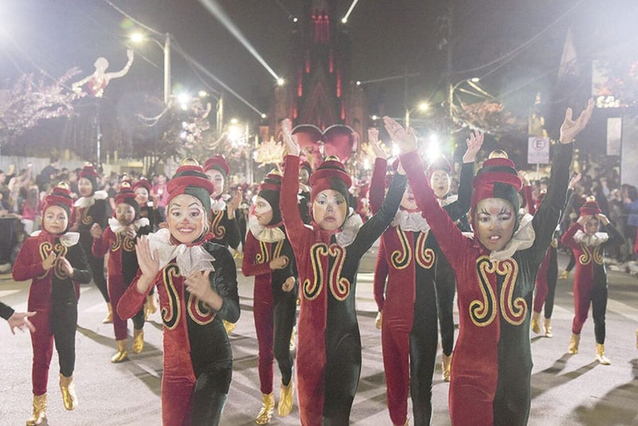 30_11_2018_31SonhodeNatal_Canela_RS - Desfile Magico de Natal de Canela - Criacao e producao Grupo Tholl. Foto Rafael Cavalli/SerraPress
