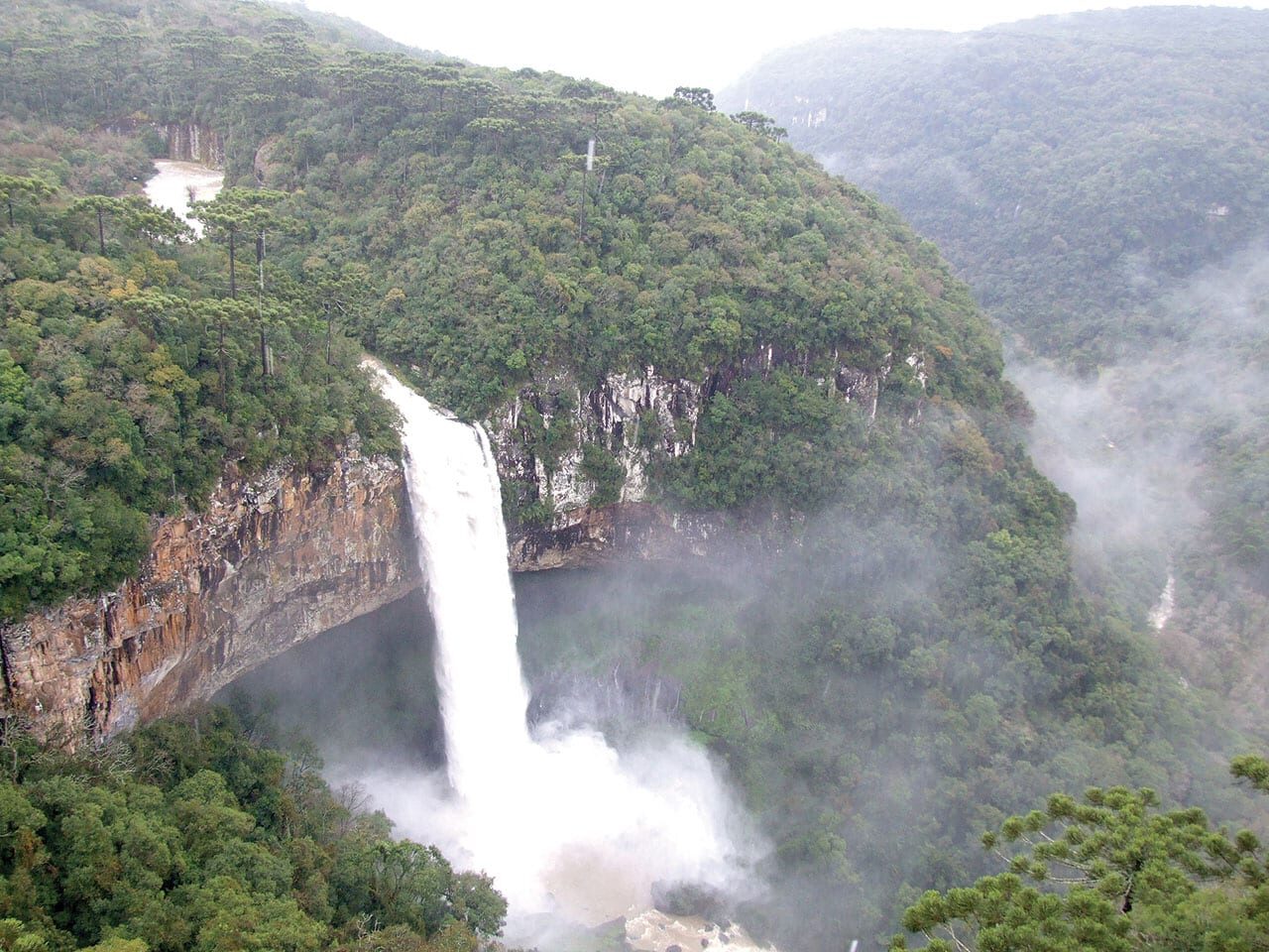 Foto: Divulgação - As belezas naturais e o clima ameno são destaques do verão em Canela