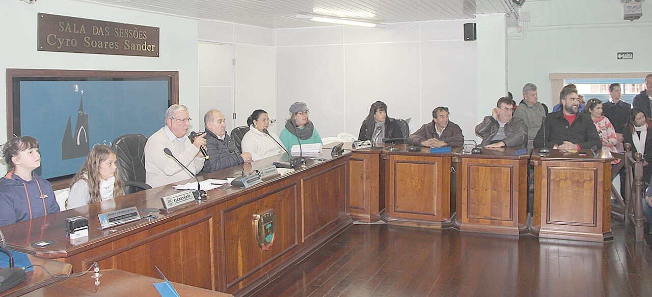 Fotos: Eduardo Idalino – Reunião contou com representantes da Prefeitura e empresários das ruas beneficiadas