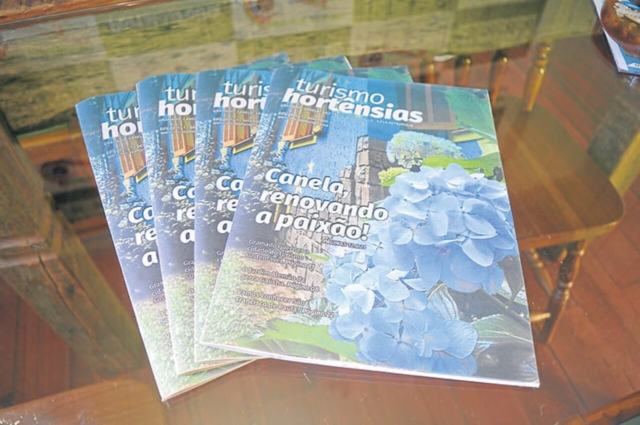 Foto: Francisco Rocha – Revista Hortênsias já está sendo distribuída na região