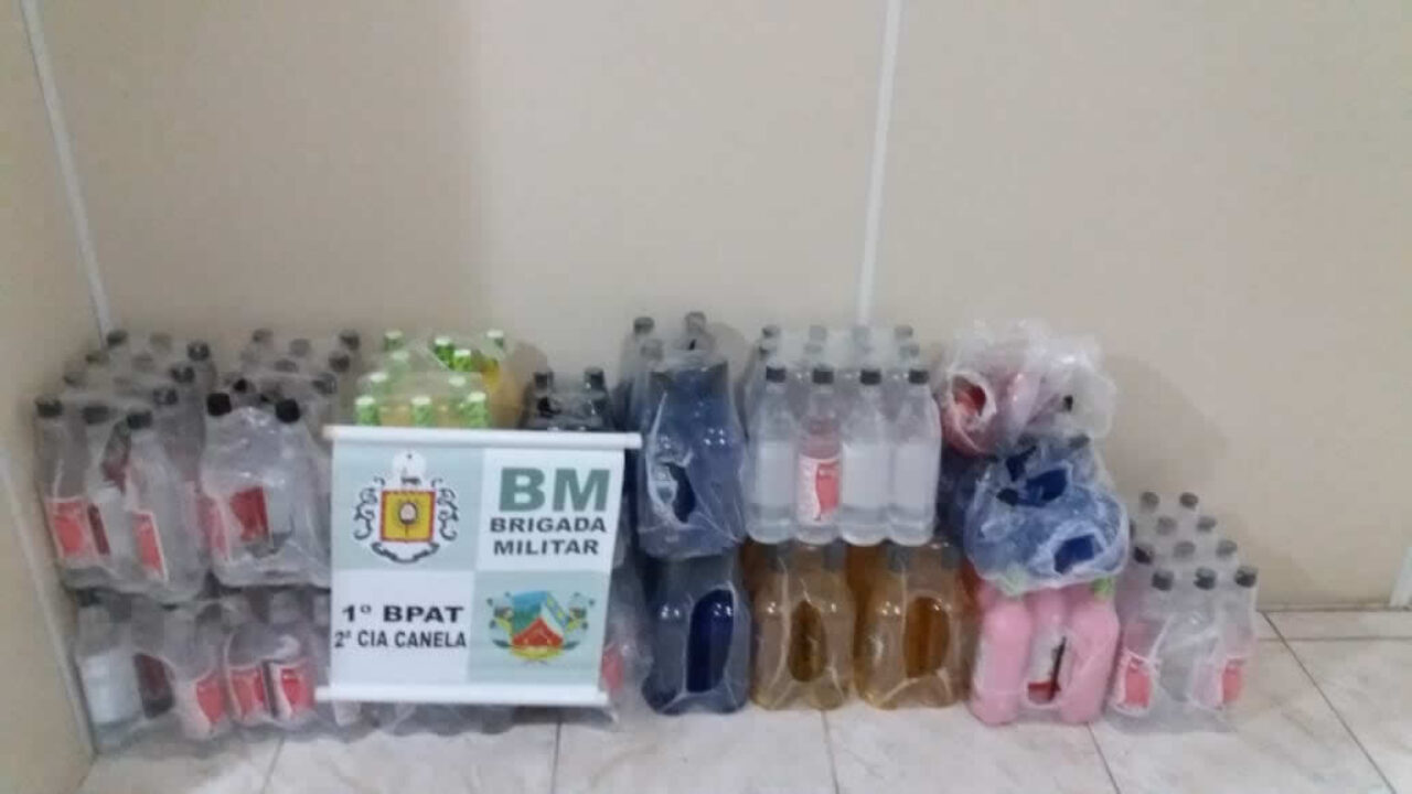 28-10 BM APREENDE ADOLESCENTE VENDENDO BEBIDA ALCOÃ“LICA PARA OUTROS MENORES