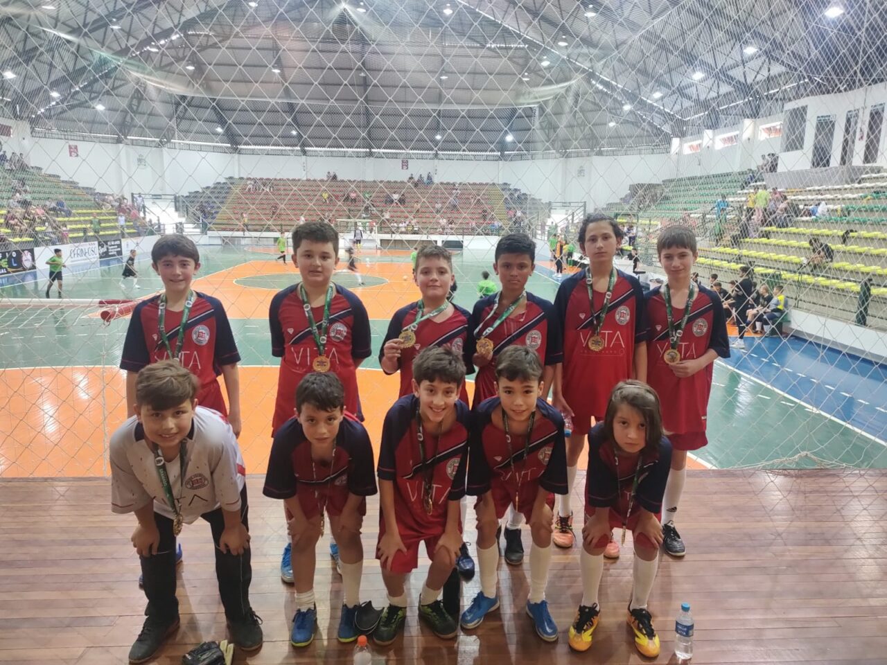 Foto: Jovens disputaram partidas no Perinão acompanhados pelas famílias.
