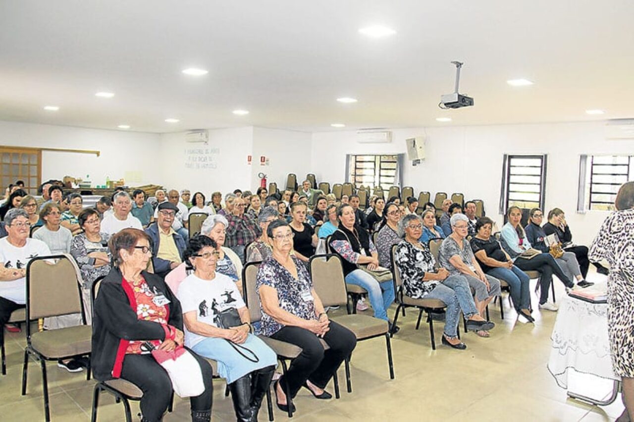 Foto: Divulgação - Atividade na Pastoral do Idoso