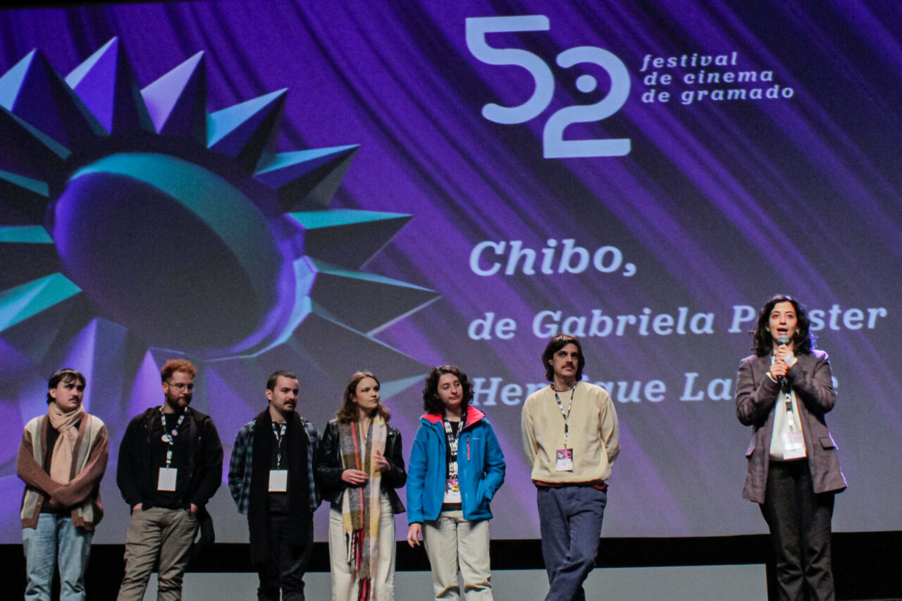 11/08/2024 - 52º Festival de Cinema de Gramado - Mostra de Curtas Gaúchos – Prêmio Assembleia Legislativa - Equipe do curta-metragem gaúcho "Chibo" | Foto: Ticiane da Silva/Agência Pressphoto