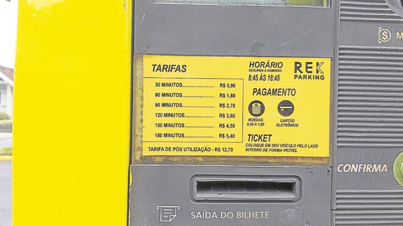 Foto: Filipe Rocha - Parquímetro, na segunda (21), com tempo mínimo de 30 minutos