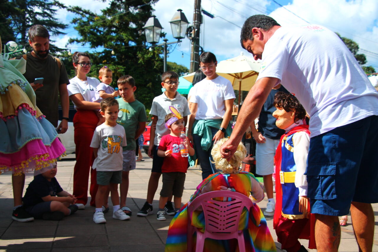 “A princesa do Arco Íris” (Teatro de Bonecos com André Guedes)