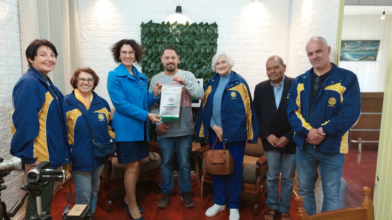 Canela recebe visita da governador distrital do Rotary