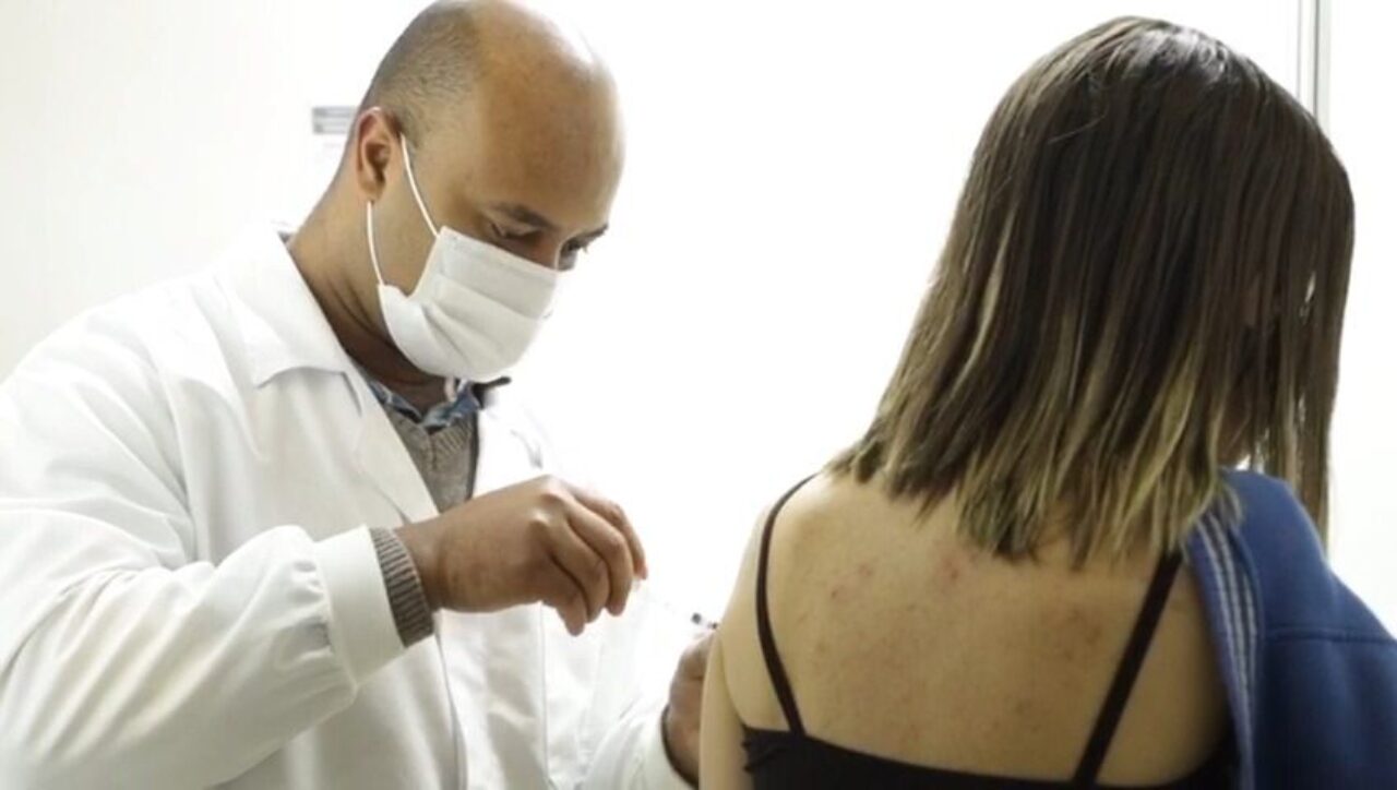 Canela terá vacinação neste sábado para adultos e adolescentes