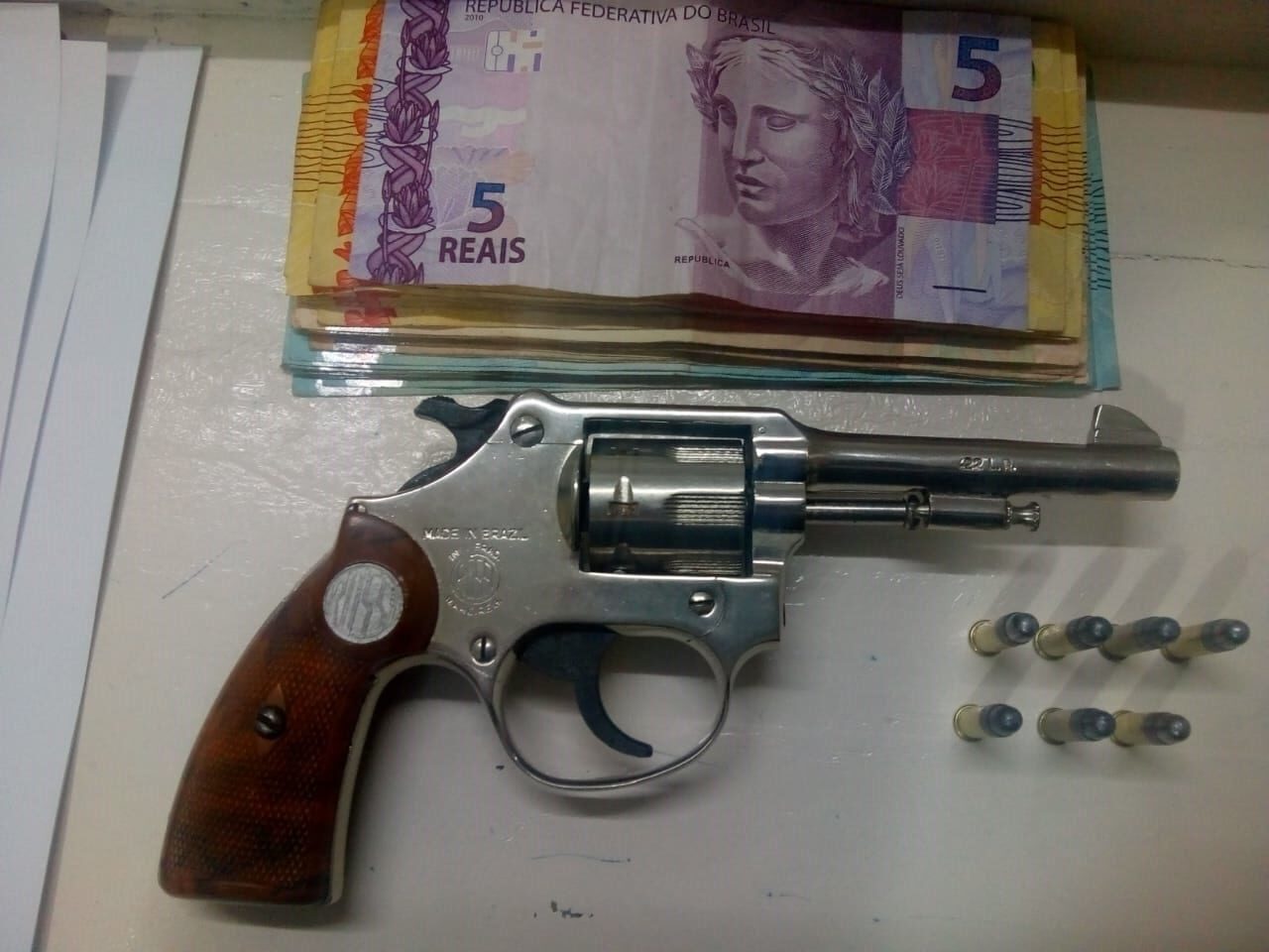 Canela – Jovem é preso por porte ilegal de arma de fogo