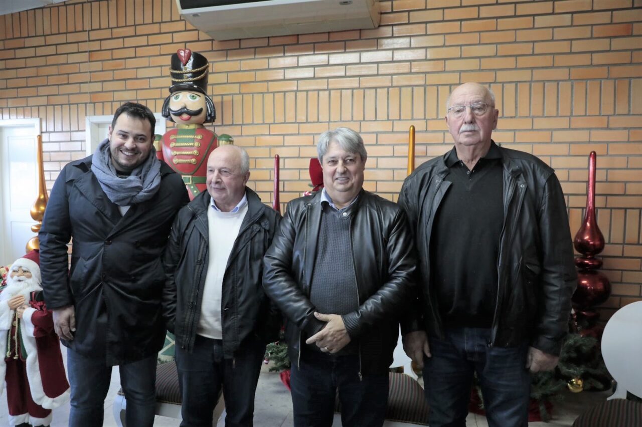 Coletiva Natal Luz