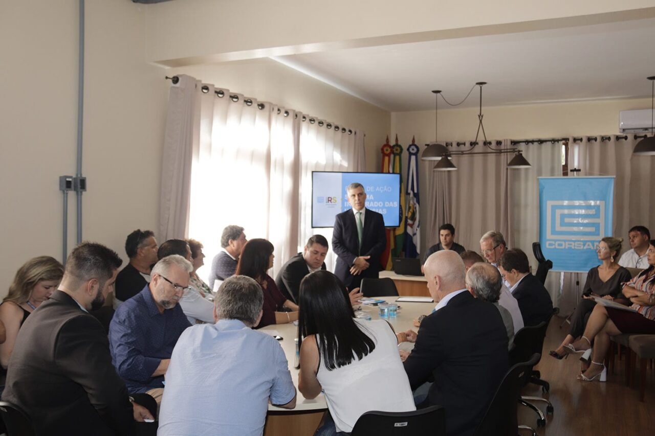 Foto: Eduardo Idalino – Apresentação do plano da Corsan na Prefeitura de Canela