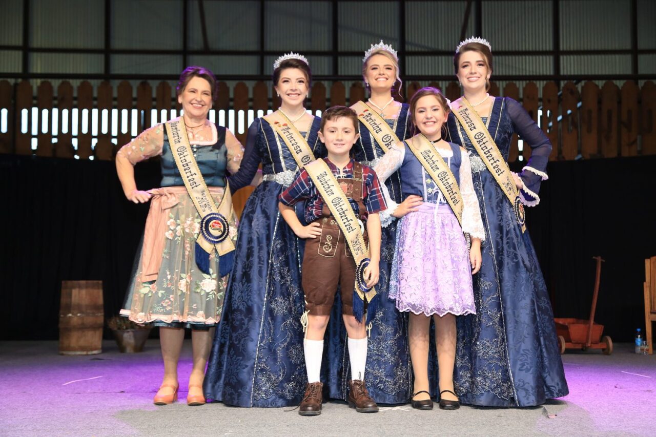 Bubchen Eduardo Siqueira Vingert e Mädchen Manuela Kirsch Spelocin Correa