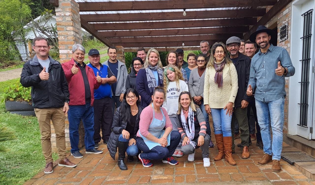 Prefeito Nestor fez uma visita ao curso e conversou com participantes.