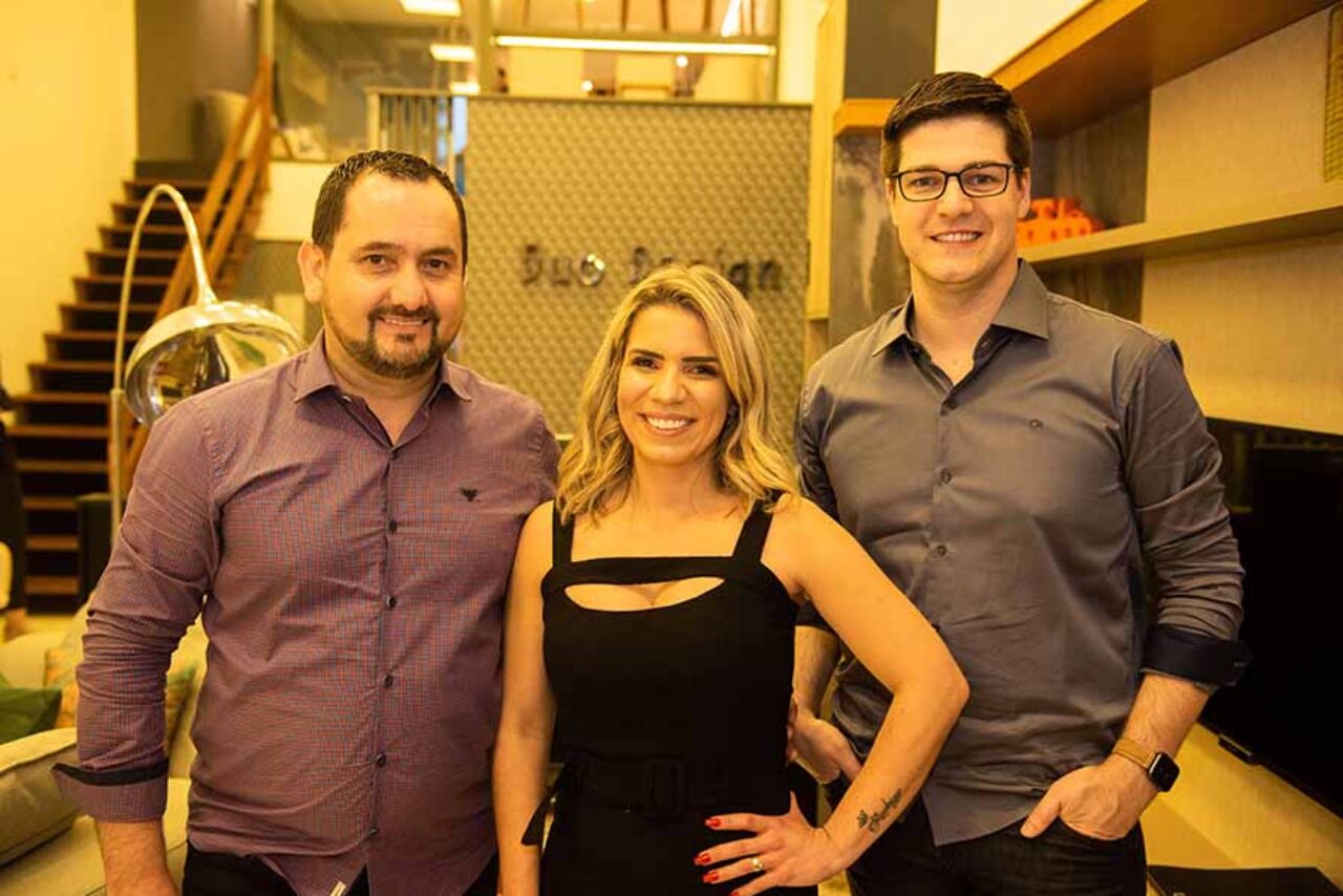 Foto: Divulgação - Carlos Oliveira, Milena Priori e Leonardo Marcon