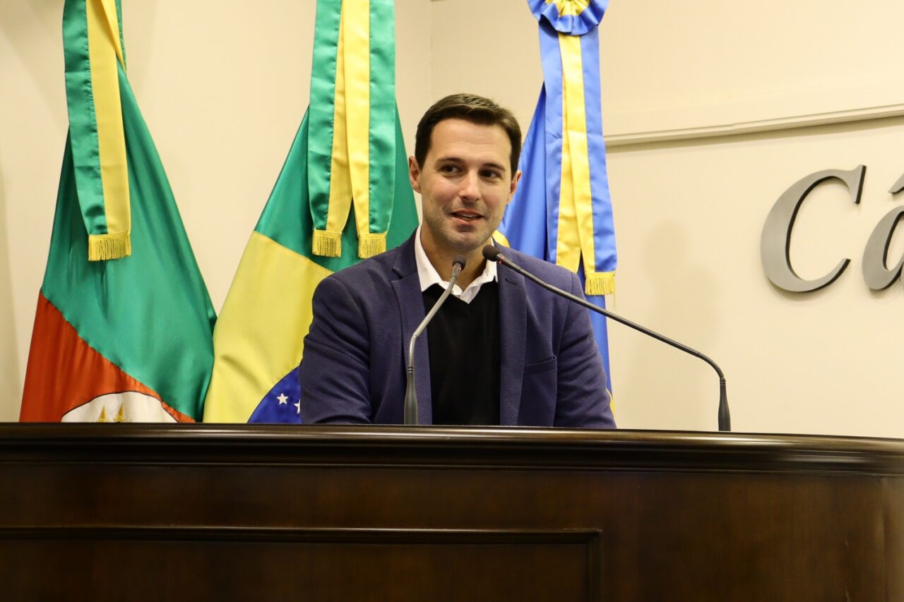 Eduardo Zorzanello foi homenageado durante sessão na Câmara de Vereadores