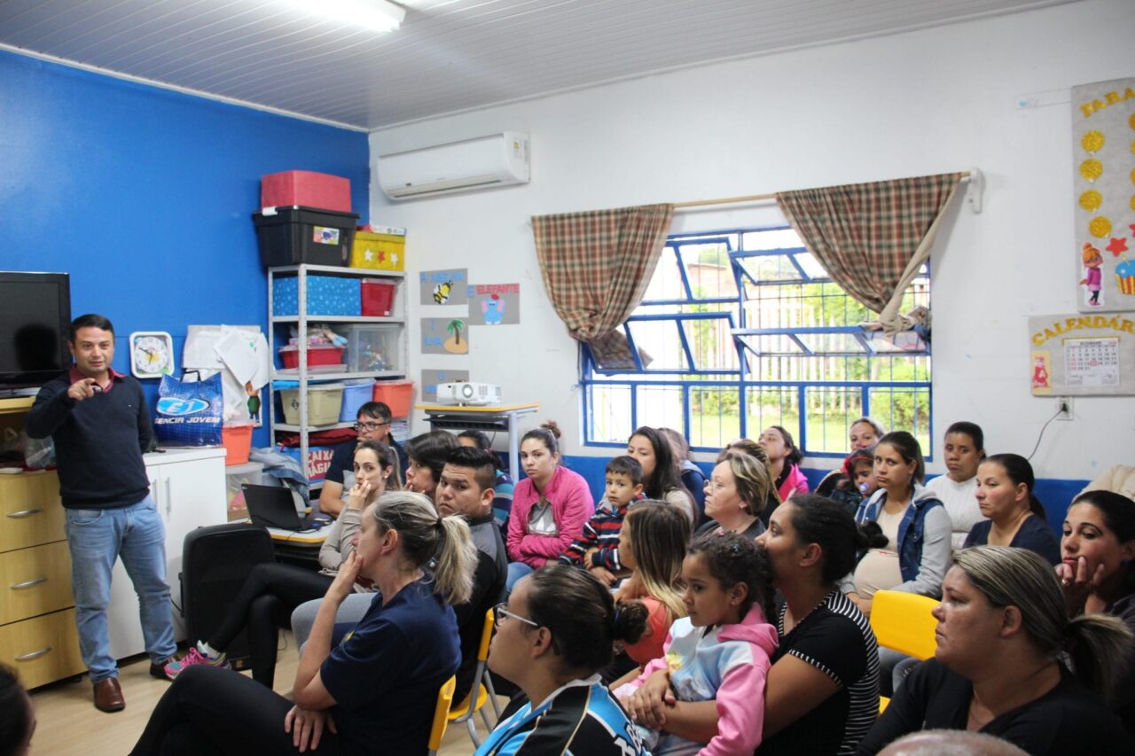 Educação Fiscal Coralia Schaffer