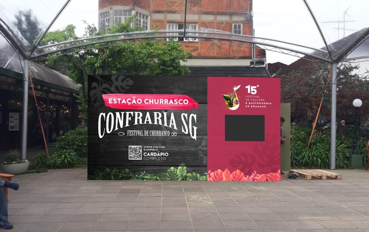 Estação de Churrasco está sendo montada ao lado da Rua Coberta