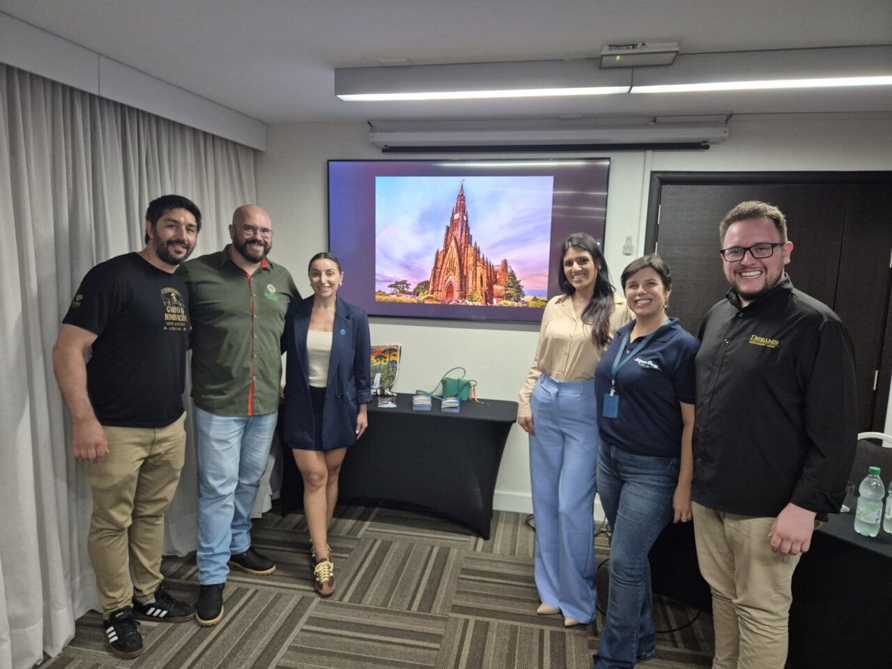 Evento em Montevideo - Canela representantes atrativos