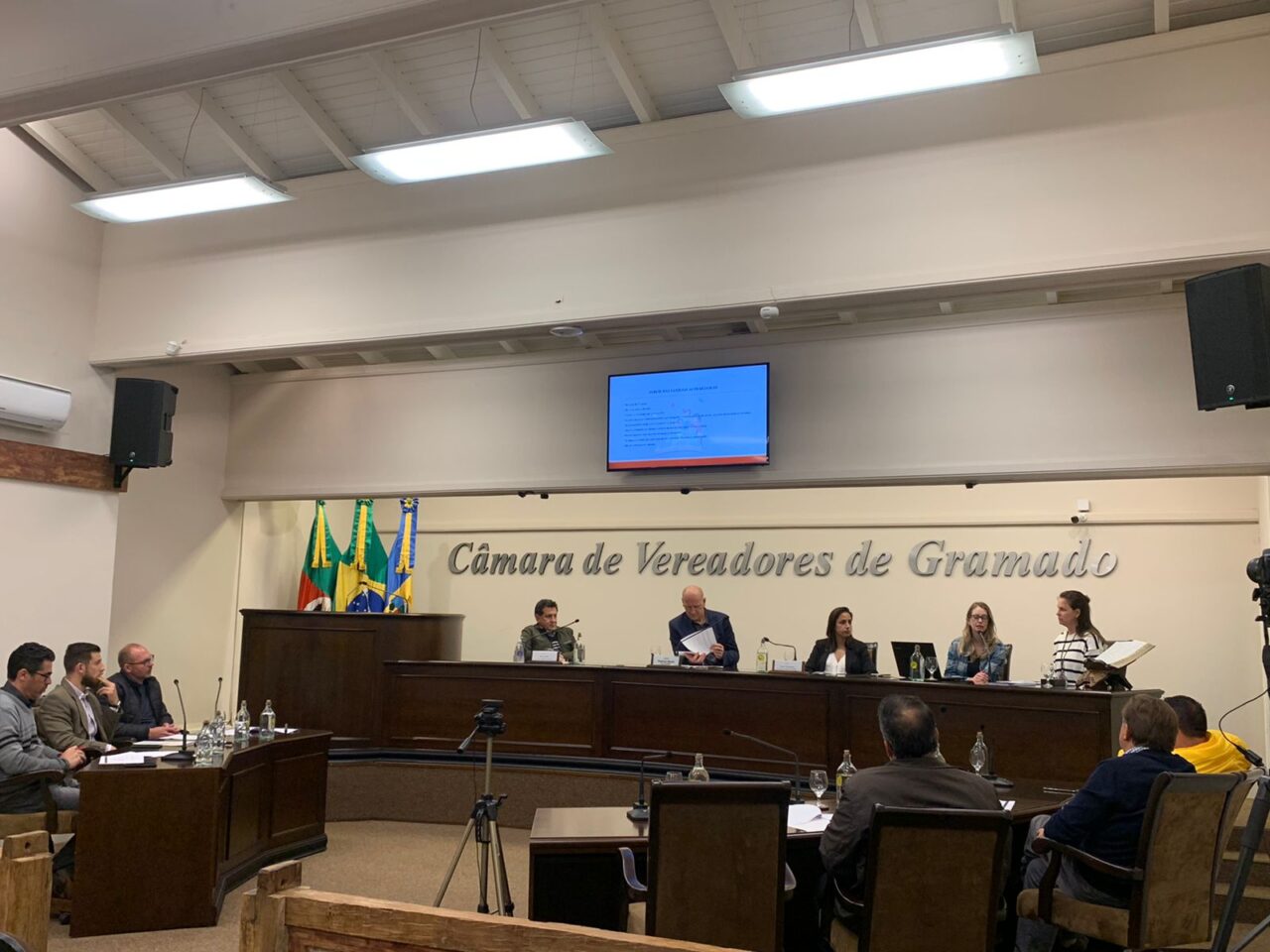 Projeto Família Acolhedora foi apresentado pela Secretaria da Cidadania e Assistência Social, na Câmara de Vereadores.
