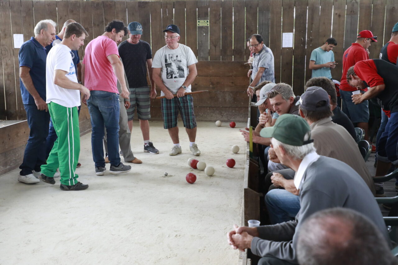 21_04_2018_28FestadaColonia_Jogos Rurais - Bochas. Foto Cleiton Thiele/SerraPress