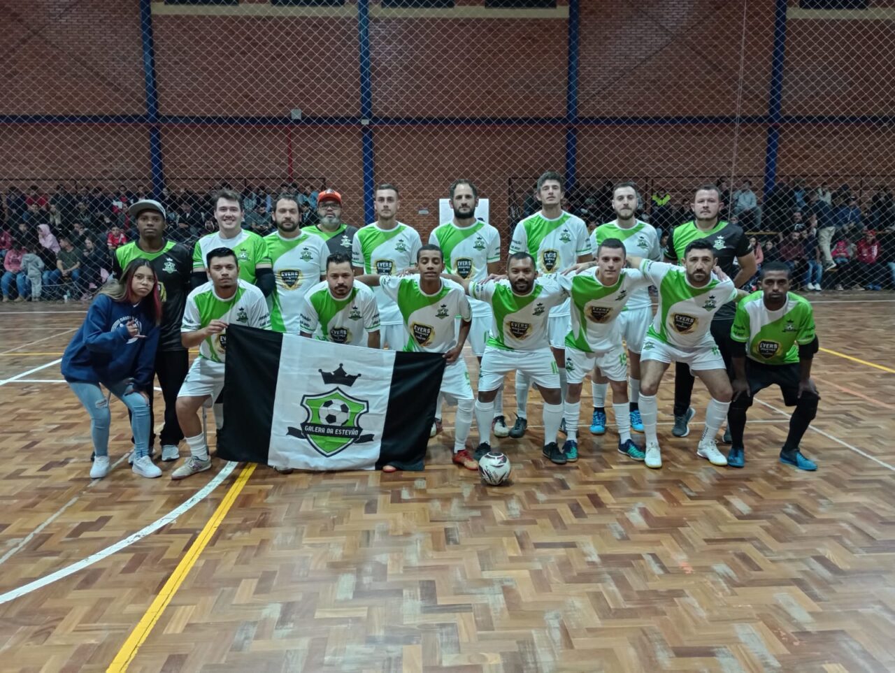 Galera da Estevão