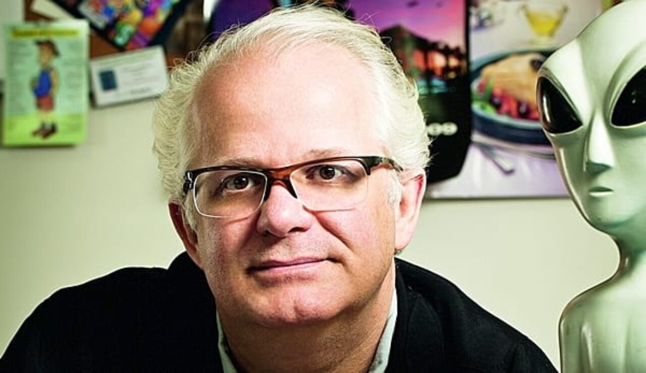 Foto: Reprodução - Ademar José Gevaerd é um ufólogo brasileiro, editor da Revista UFO, publicação do Centro Brasileiro de Pesquisas de Discos Voadores, entidade do qual também é fundador e presidente.