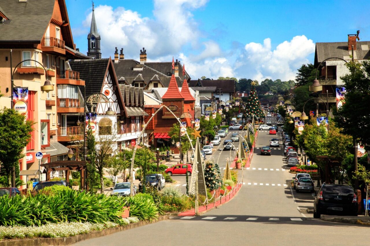 Gramado-Bandeira-Laranja-1