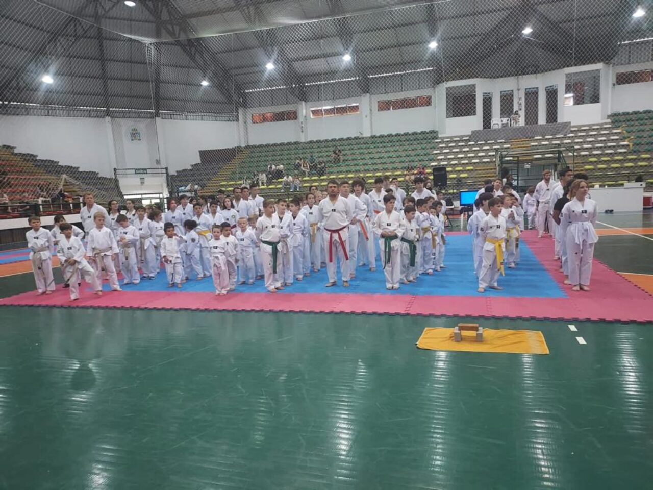 Foto: Modalidade esportiva foi praticada por atletas de todas as idades.