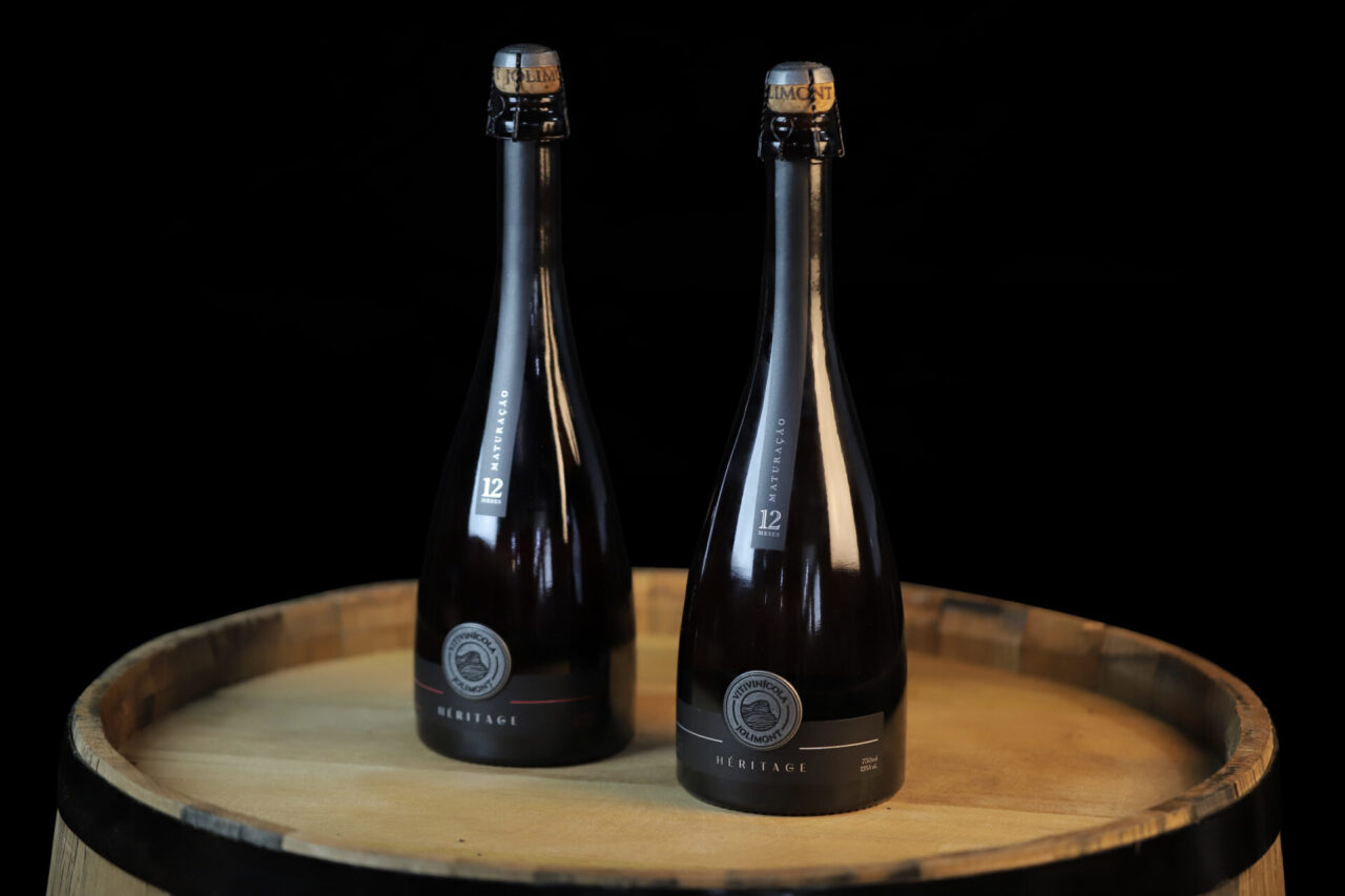 Os espumantes de alta qualidade utilizam a técnica mais refinada de produção, como os renomados champagnes franceses, elaborados pelo método tradicional | Crédito: Eduardo Bonatto