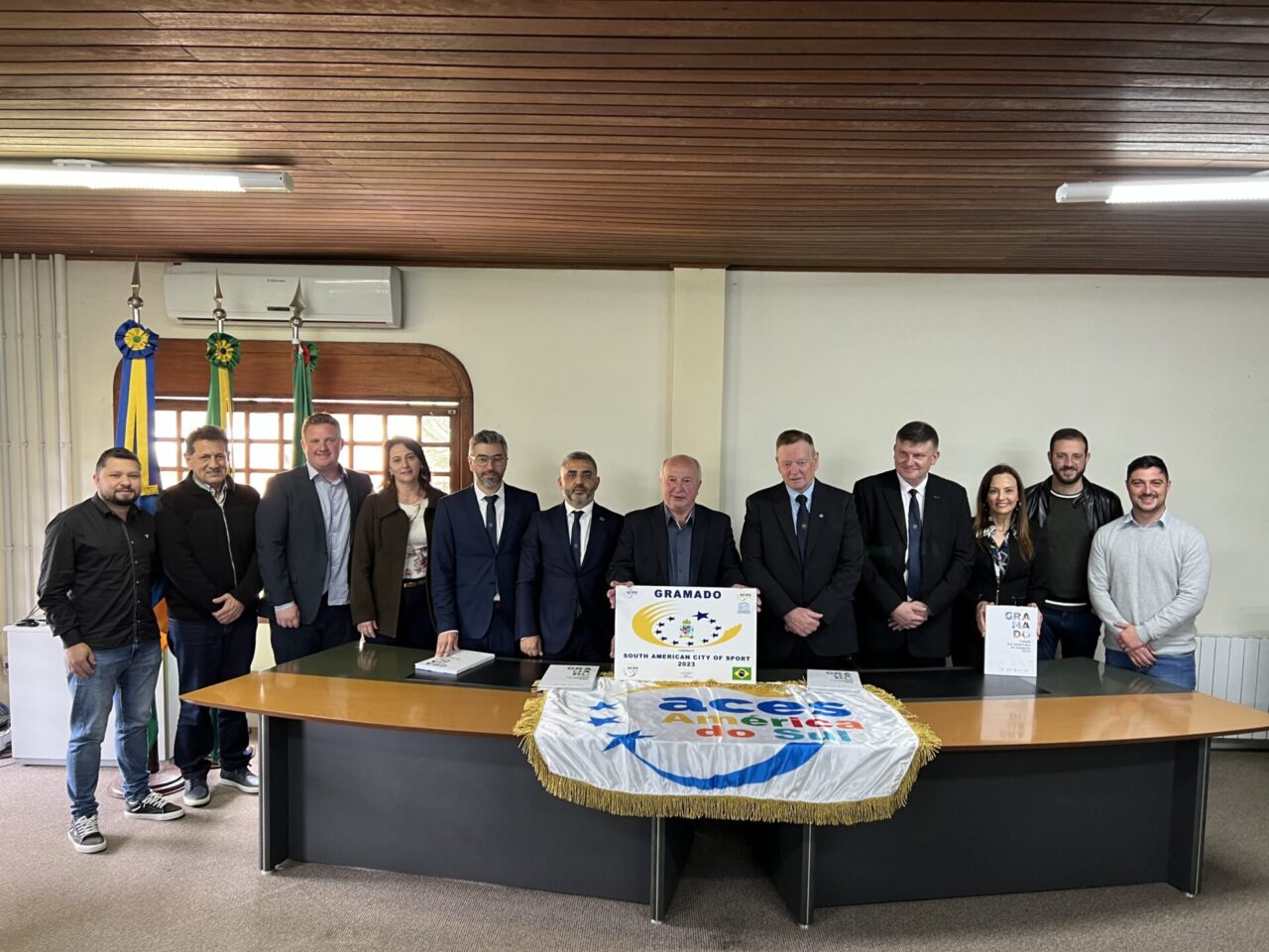 Foto: Comissão de Aces Europe na coletiva de imprensa.
