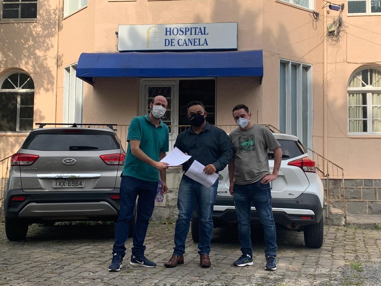 Jerônimo Terra Rolim realiza doação de testes rápidos de COVID-19 para Hospital de Canela