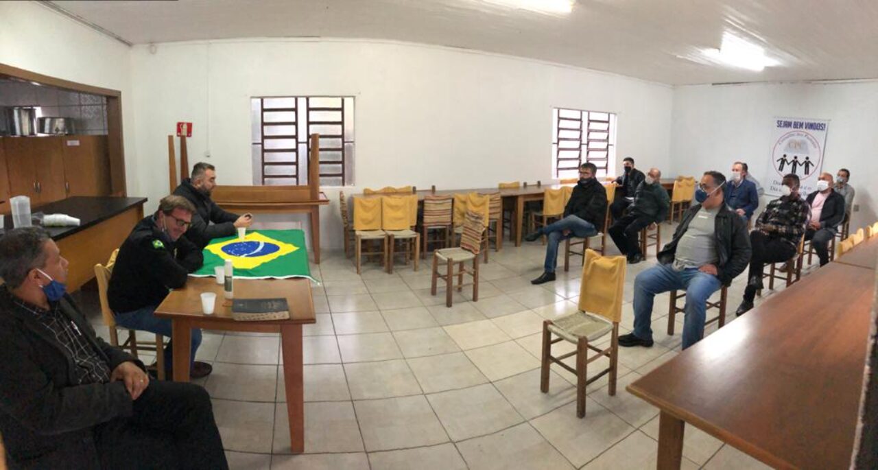 Marcelo Savi viabiliza parceria entre Conselho de Pastores de Canela e Assistência Social