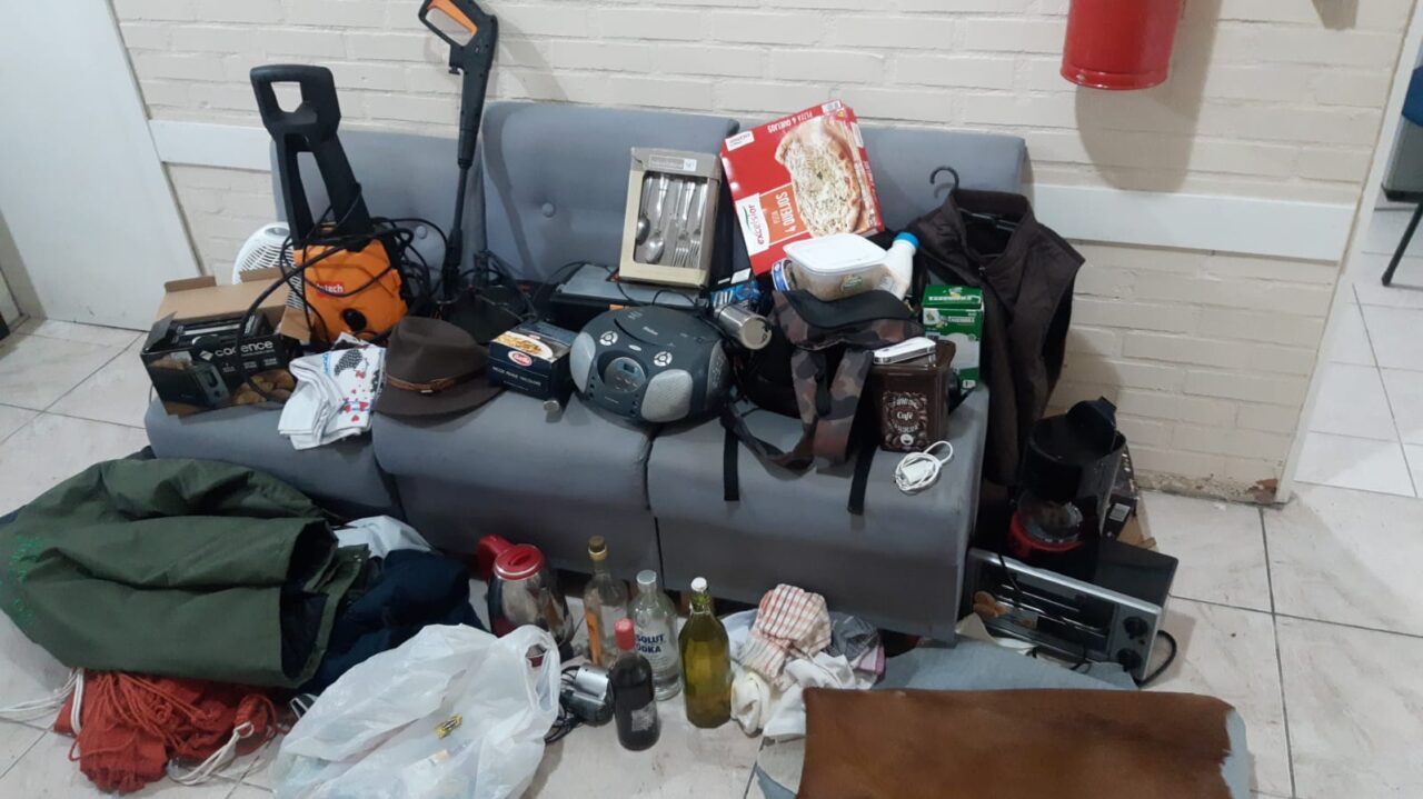 Objetos sem Procedência