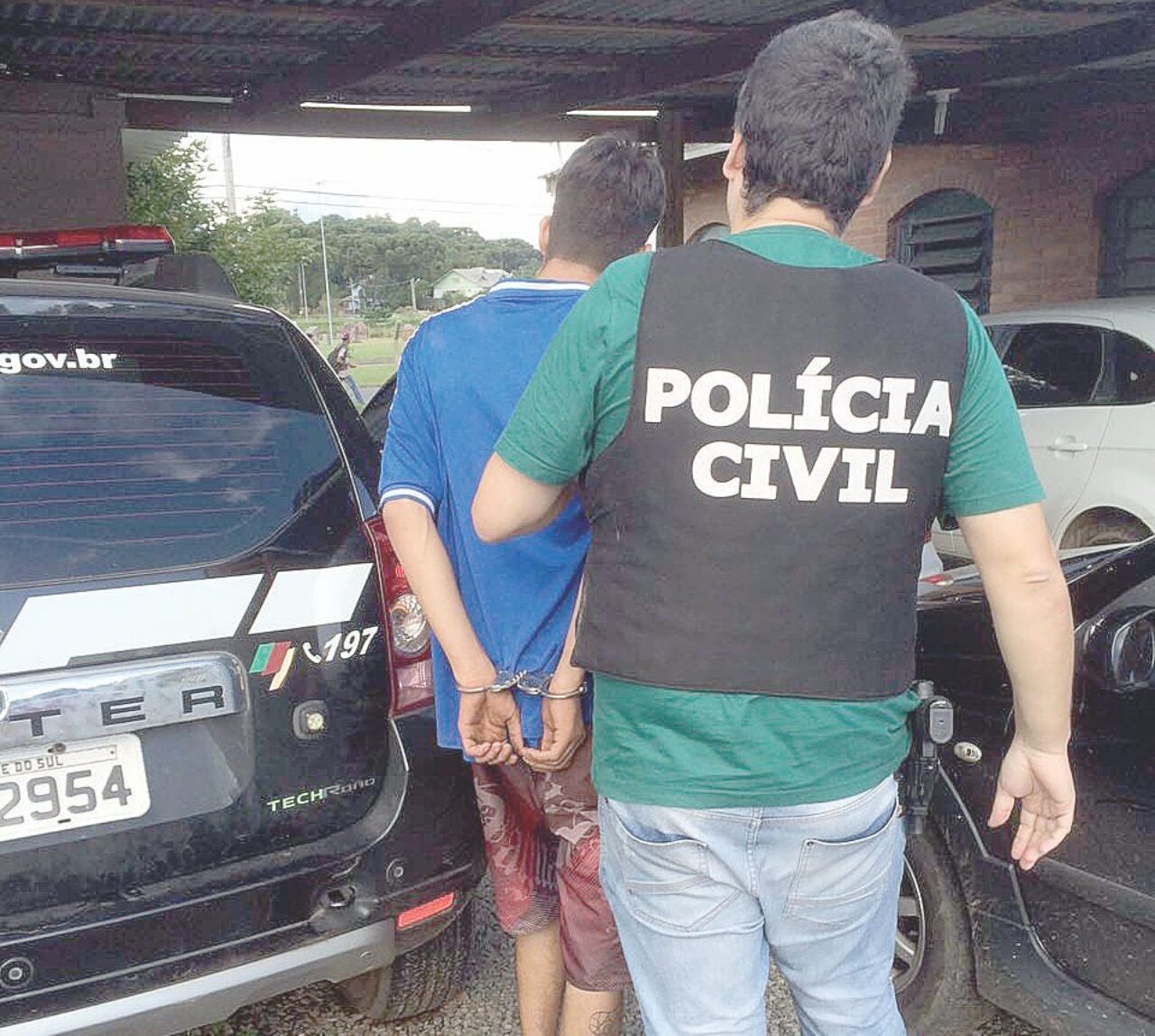 PRESO TRAFICANTE QUE TERIA QUEIMADO MULHER EM SESSÃO DE TORTURA