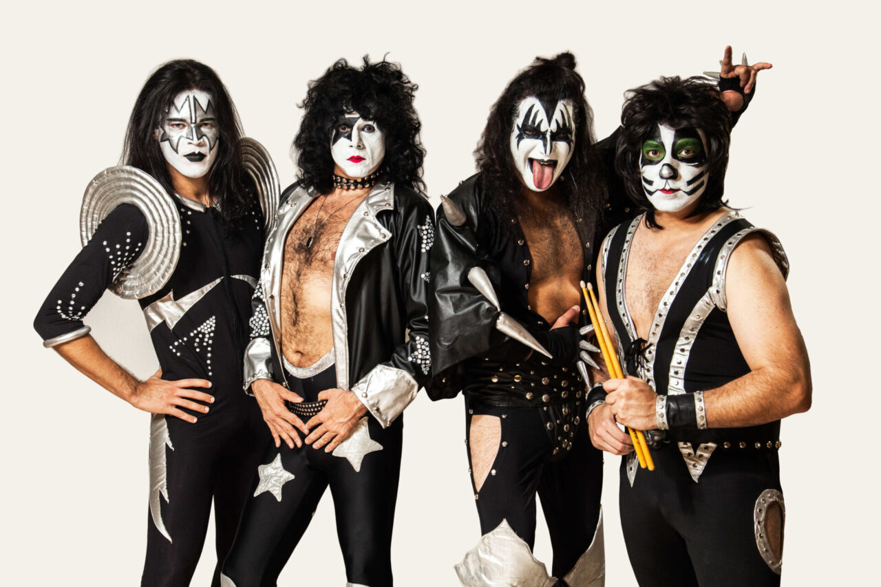 Parasite Kiss Cover (Foto Divulgação) 02