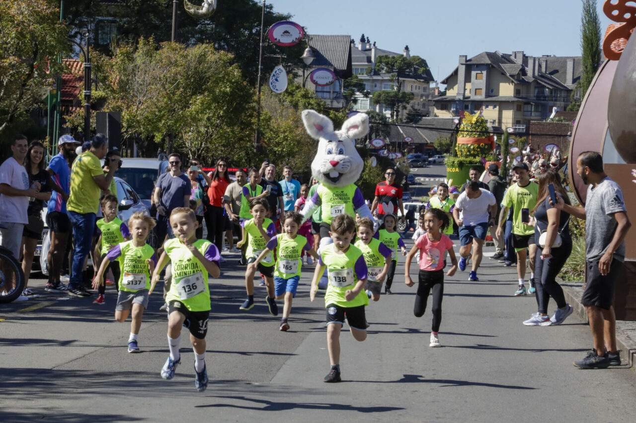 30_03_2024_Pascoa em Gramado - Corrida e Caminhada do Coelho. Foto Cleiton Thiele/SerraPress