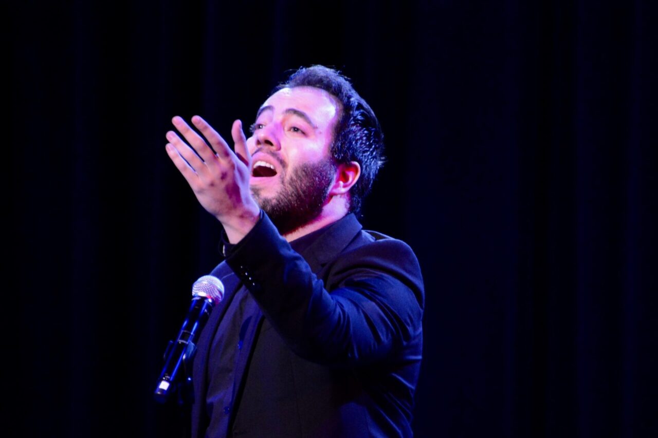 Pedro Coppeti se apresentou no espetáculo Broadway by The Year, em 2022. Foto: Genevieve Rafter Keddy