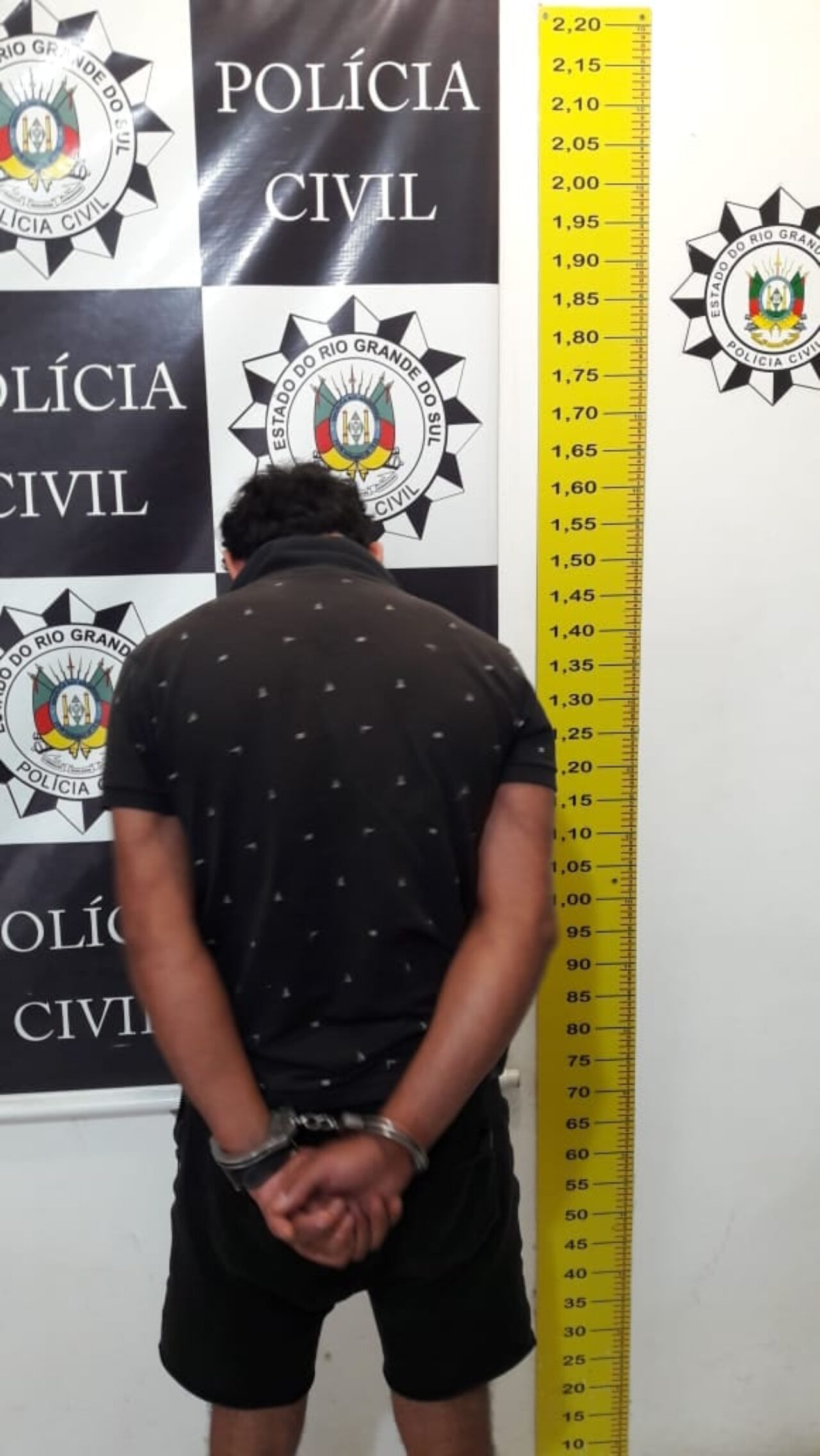 Polícia Civil de Gramado prende homem responsável por furtos na Várzea Grande