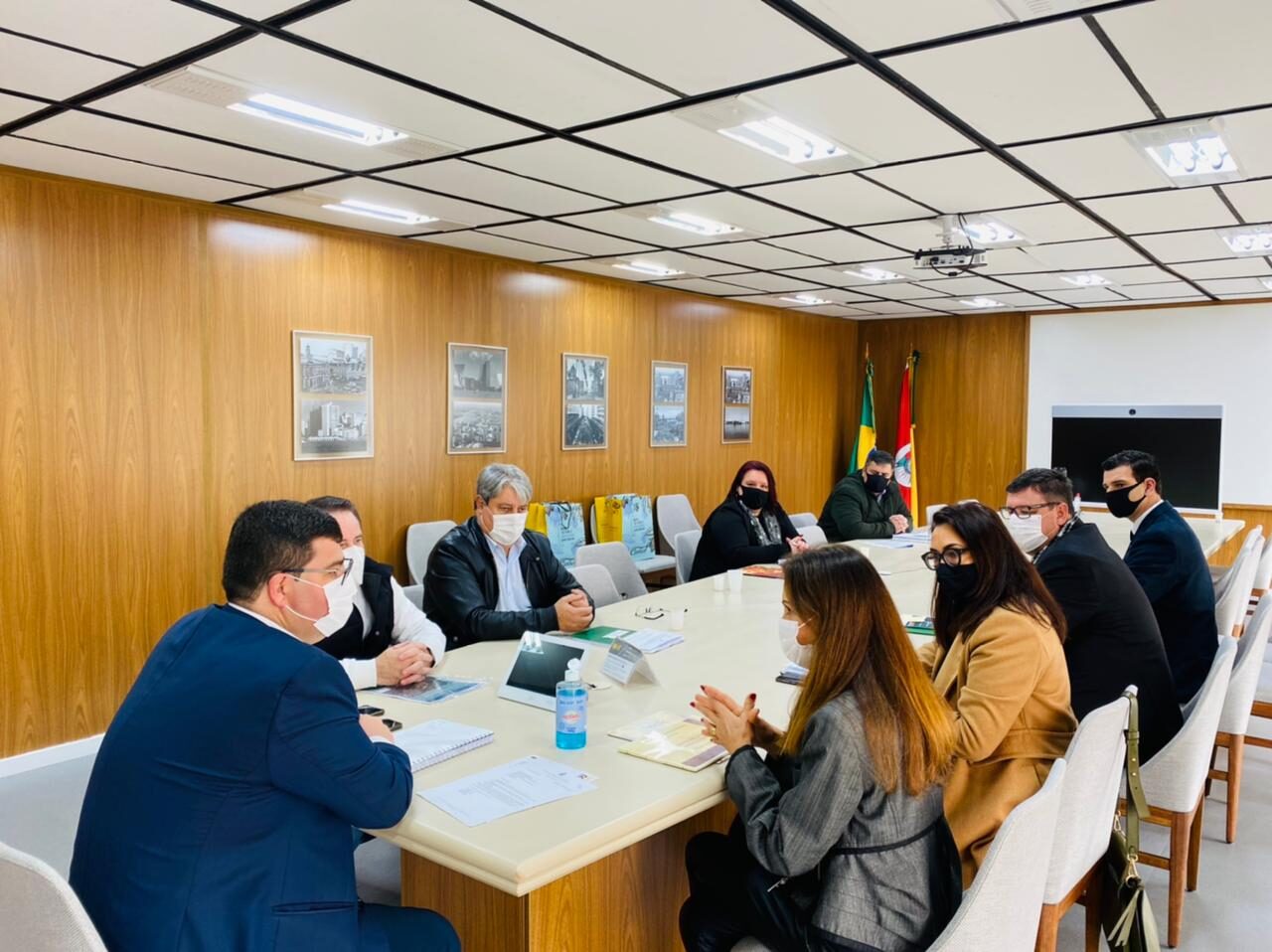 Prefeitura e Gramadotur apresentam ao Governo do Estado protocolos para a realização de eventos