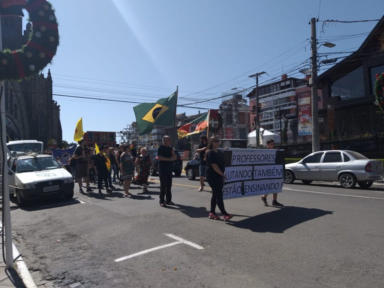 Foto: Filipe Rocha - Manifestação na Rua Felisberto Soares