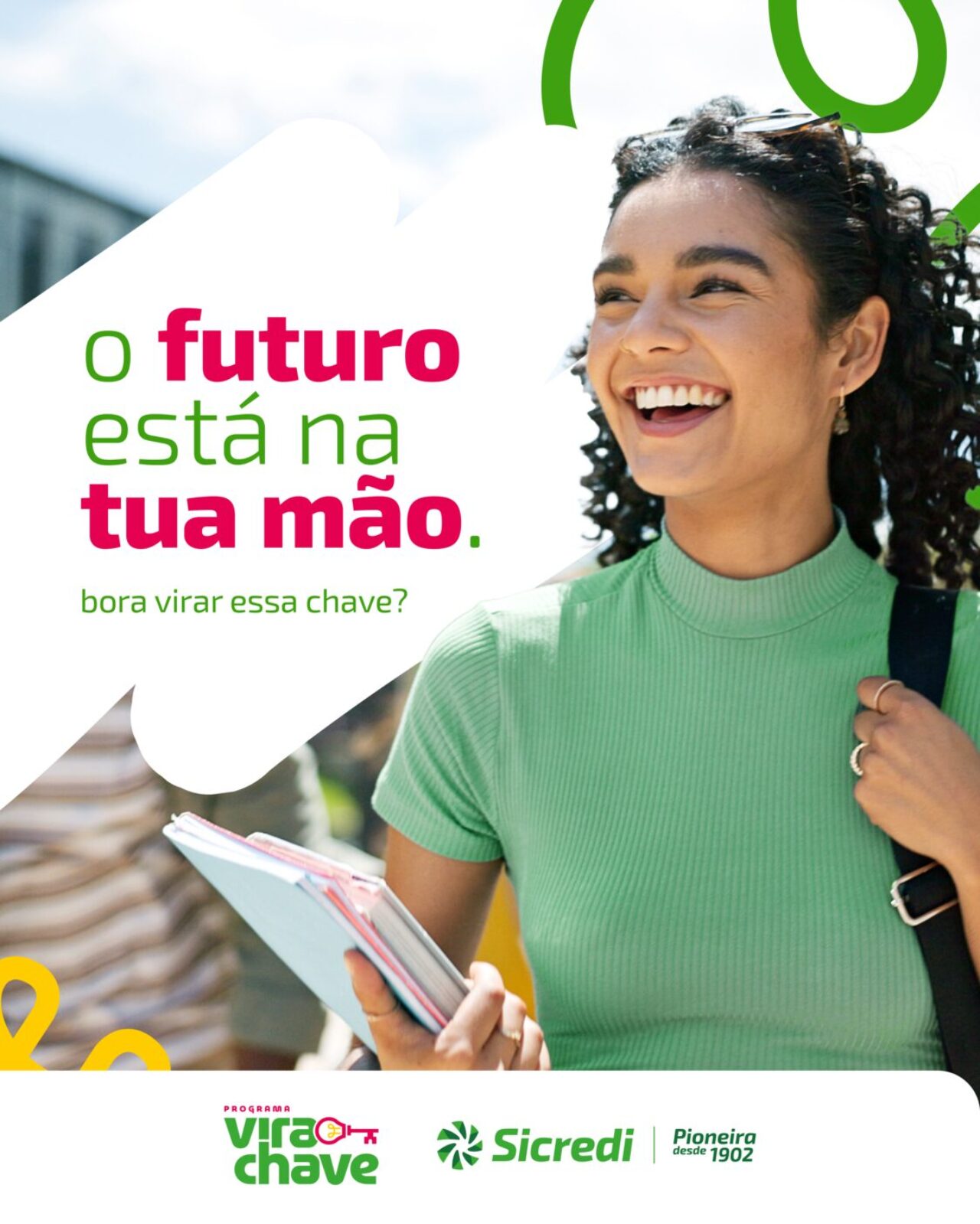 Programa oferece formação gratuita para jovens que desejam aprender sobre educação financeira, empreendedorismo e programação