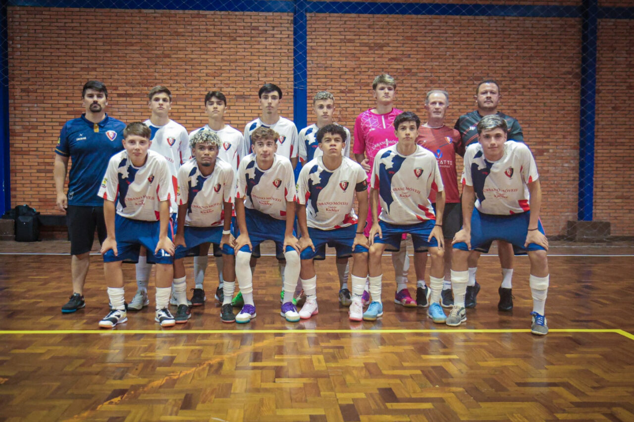 A equipe Projeto 25 estreou com vitória