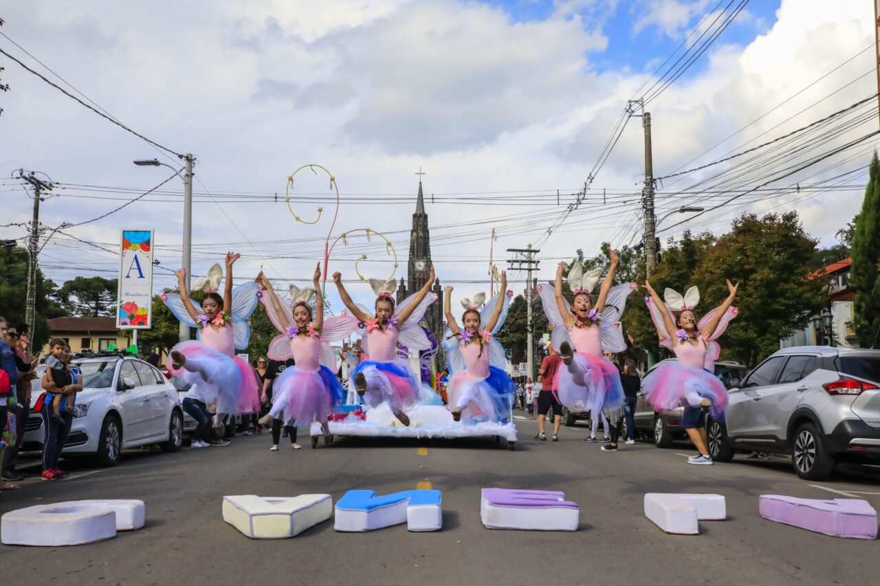 13_04_2019_30PascoaCanela_ Parada de Pascoa. Foto Cleiton Thiele/SerraPress