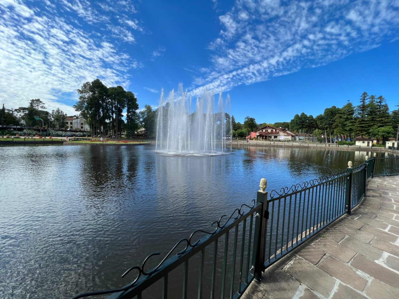 Foto: Reforma ressaltou a beleza natural do Lago.