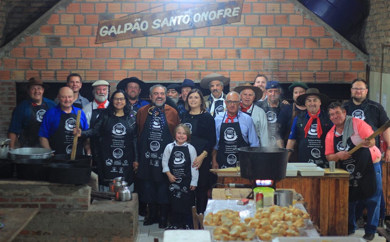 Foto: Ana Oliveira - Grupo dos Cozinheiros de São Chico e Arroz Amigo em 2018
